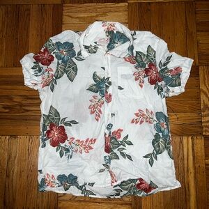 American Eagle Outfitters White and Red Casual Button Down Shirt